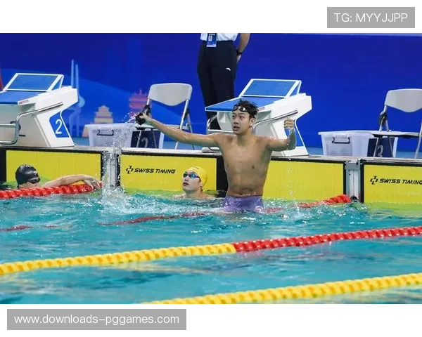 男子1500米自由泳张展硕再出战，耐力项目再冲金